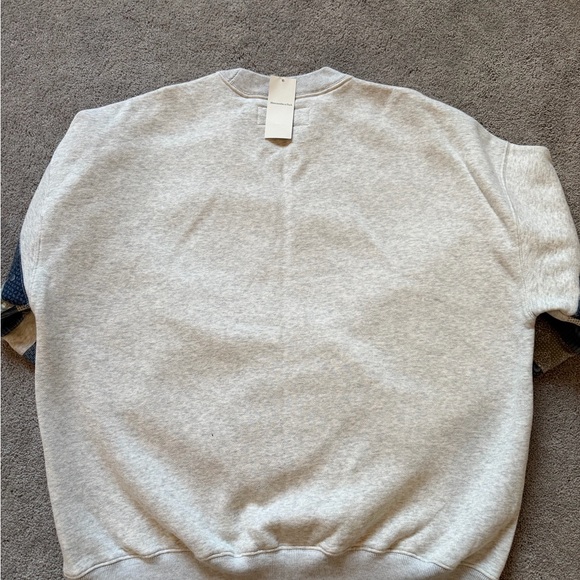 Abercrombie and Fitch Cape Cod Sweatshirt - Picture 4 of 6